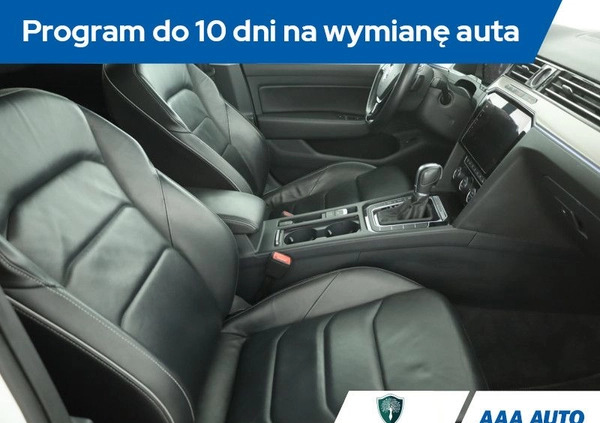 Volkswagen Arteon cena 115000 przebieg: 116349, rok produkcji 2017 z Kłecko małe 352